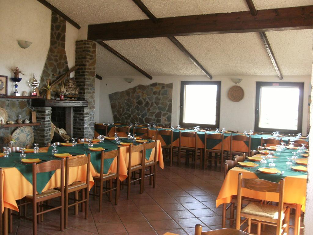 Agriturismo Finagliosu Palmadula Екстер'єр фото